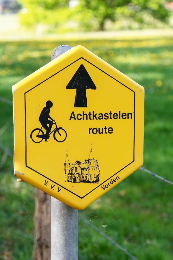 Sfeervol Vakantiehuisje In Bosrijke Omgeving Ворден Экстерьер фото